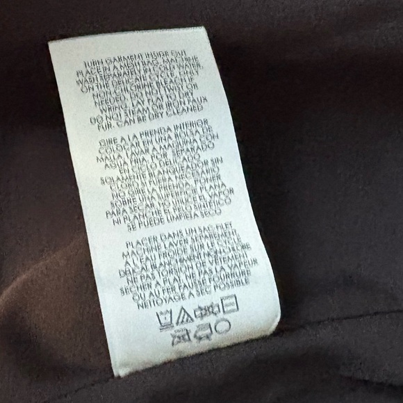 Cabi- Animal Print Statement Josephine
Coat REMOVABLE cuff (#3727)size XS. - Picture 7 of 9